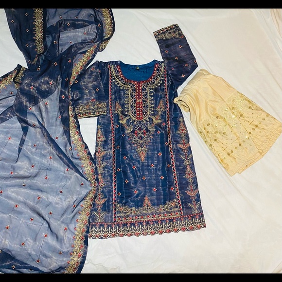 Sold - Picture 4 of 11